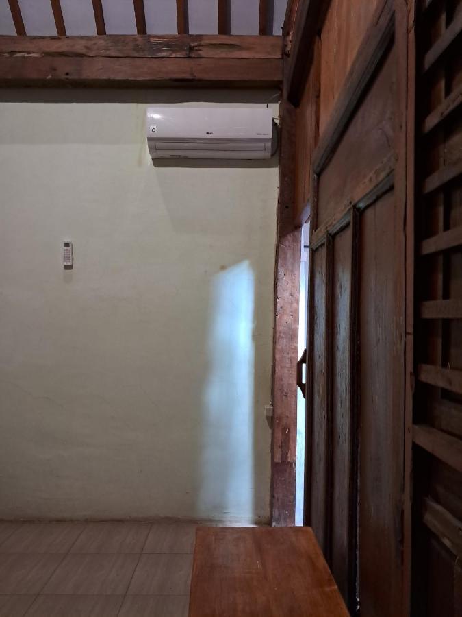 בניוואנגי Diana'S Homestay מראה חיצוני תמונה