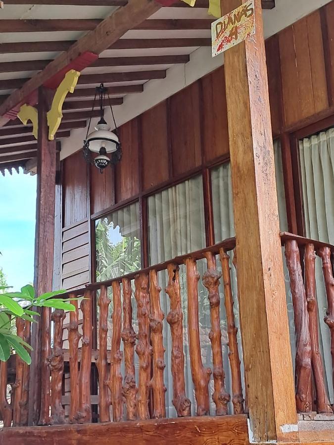 בניוואנגי Diana'S Homestay מראה חיצוני תמונה