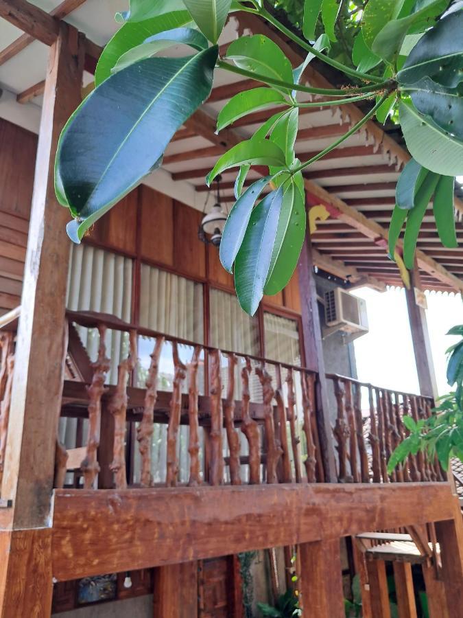 בניוואנגי Diana'S Homestay מראה חיצוני תמונה